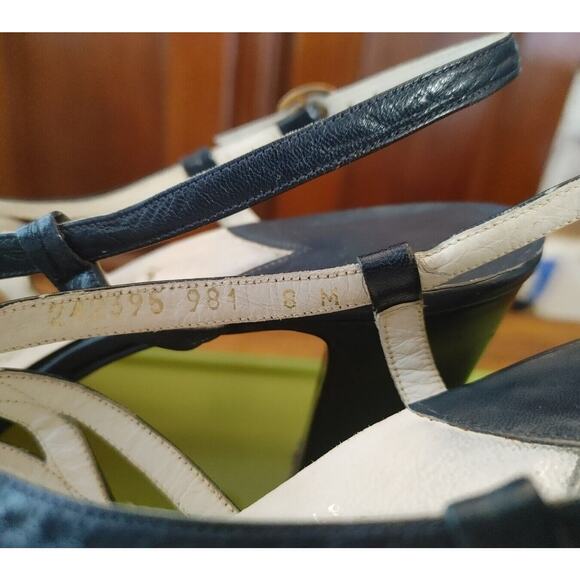 Luxe Retro Vintage Imported Mikelos Athens, Greece 8 N Navy Sandals Heels Chic - Picture 7 of 10